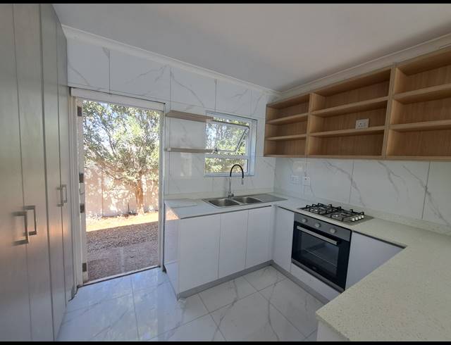 3 BEDROOM GATED ESTATE TO LET IN SUNNINGDALE